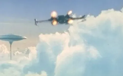 Una X-Wing volando a la Cloud City. Foto: IMDb