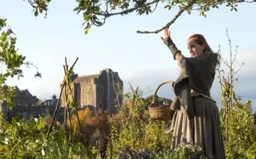 Lotte Verbeek en Outlander. Foto: (IMDB)