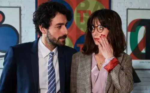 Michele Rosiello y Claudia Gusmano. Foto: (Netflix)