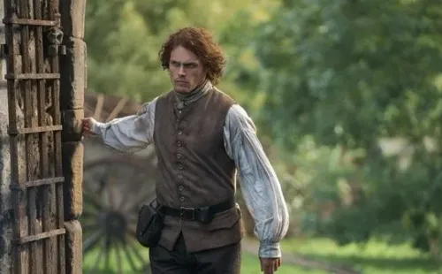 Sam Heughan como Jamie Fraser. Foto: (IMDB)