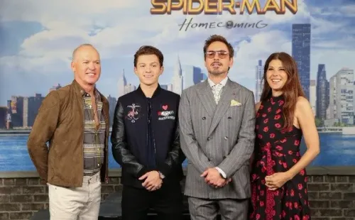 Tom Holland y Robert Downey Jr en la premire de Homecoming. Foto: (Getty)