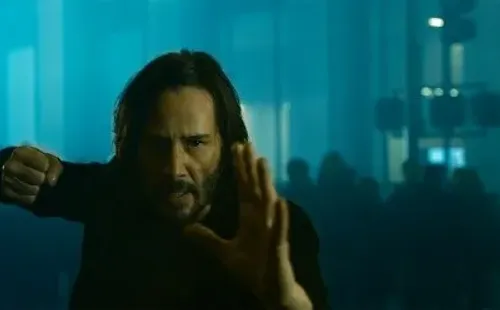 matrix resurrections keanu reeves