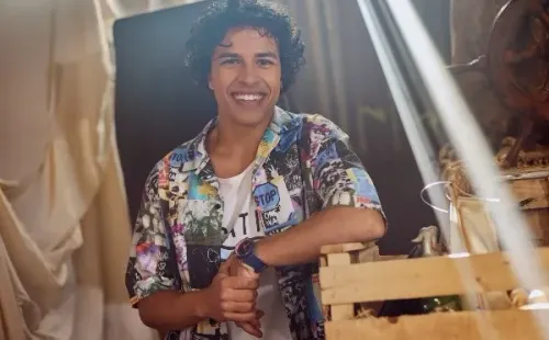Luan Brum es Charlie. Foto: (Netflix)