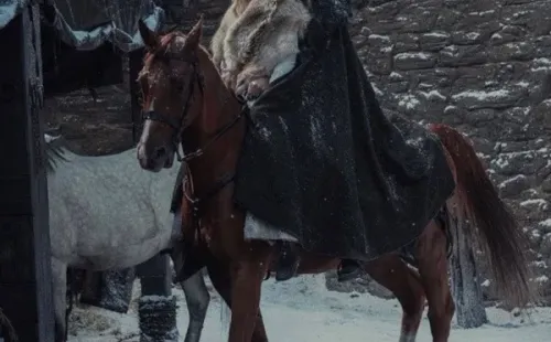Freya Allan y Henry Cavil en The Witcher 2. Foto: (Netflix)