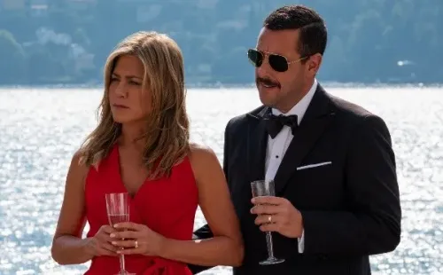 Jennifer Aniston y Adam Sandler. Foto: (Netflix)