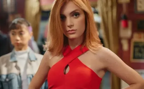 Giulia Guerrini es Natasha Rossi. Foto: (Netflix)