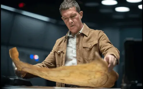 Antonio Banderas es Moncada. Fuente: (IMBD)