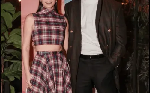 Demet Özdemir y Sükrü Özyildiz, protagonistas de ‘Tácticas de amor’. Fuente: (imbd)