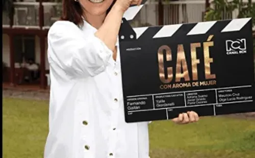 Luces Velásquez es Julia de Vallejo en ‘Café con Aroma a Mujer’. Fuente: (Imbd)