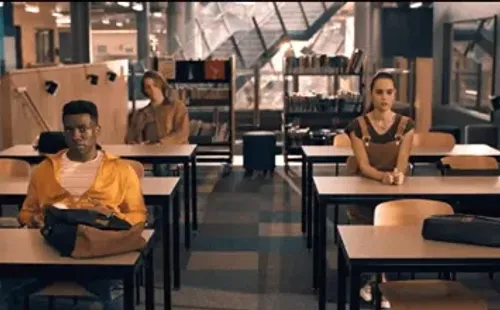 Simón, es el estudiante que muere. Fuente: (Imbd)