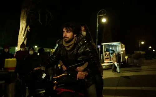 Davide y Alice. Foto: (Netflix)