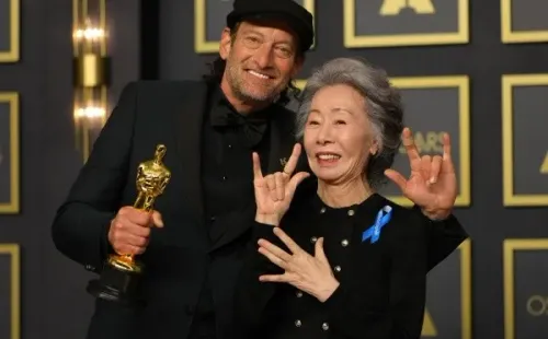 troy kotsur youn yuh-jung oscar