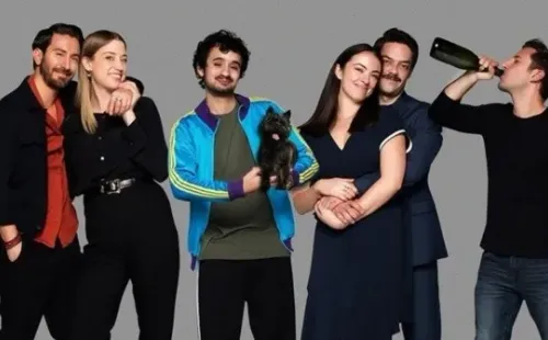 Los protagonistas de Cómo sobrevivir Soltero. Foto: (Prime Video)