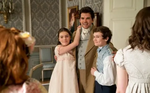 Algunos de los hermanos Bridgerton en la serie. Foto: (Netflix)