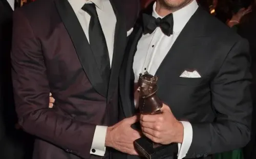 Jonathan Bailey y James Ellis. Foto: (Getty)