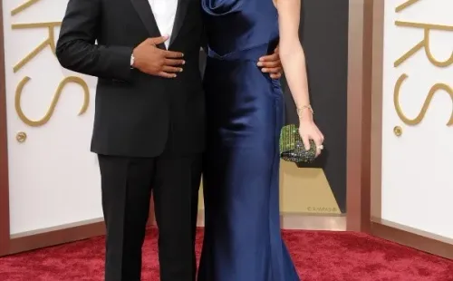 Chiwetel Ejiofor y Sari Mercer