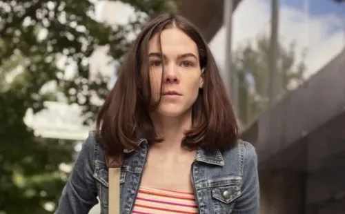 Ximena Lamadrid como Sara. Foto: (Netflix)