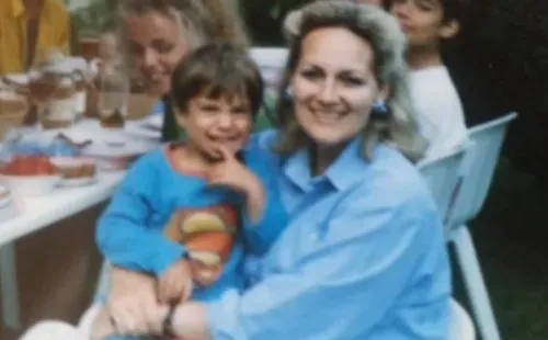 Henry Cavill y su mamá. Foto: (@henrycavill)