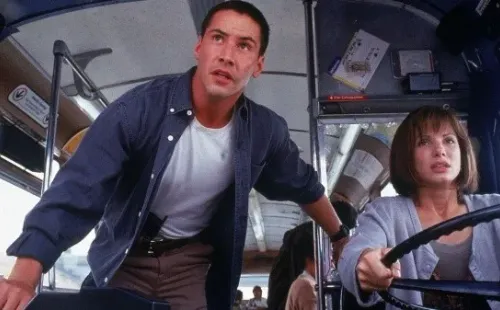 maxima velocidad keanu reeves sandra bullock