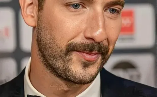 La publicación de Carlos Torres.