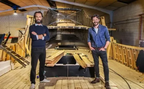 Álvaro Morte y Rodrigo Santoro protagonizan Sin Límites (Prime Video).