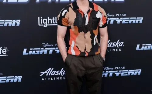 Chris Evans en la premiere de Lightyear. Foto: (Getty)