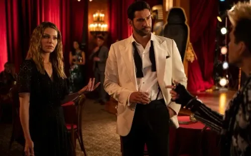 Tom Ellis y Lauren German. Foto: (Netflix)