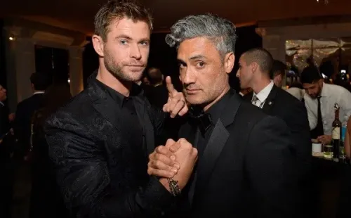 Chris Hemsworth y Taika Waititi. Foto: (Getty)