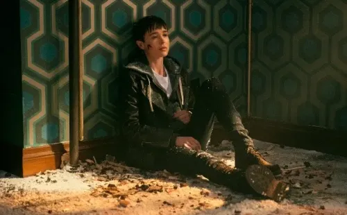 Elliot Page como Viktor en The Umbrella Academy. Foto: (Netflix)