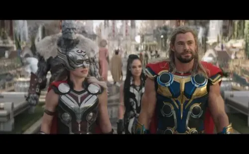 thor love and thunder chris hemsworth natalie portman