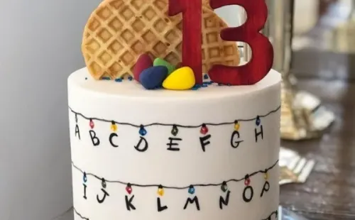 Pastel de Stranger Things (Instagram @tbcakeandsweet).