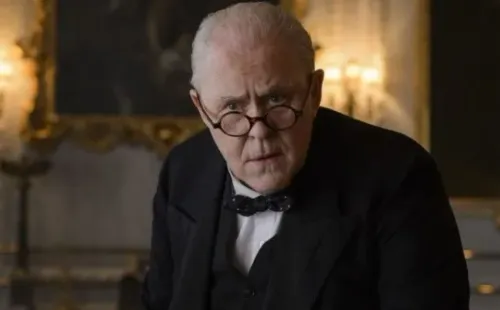 John Lithgow en The Crown. Foto: (Netflix)