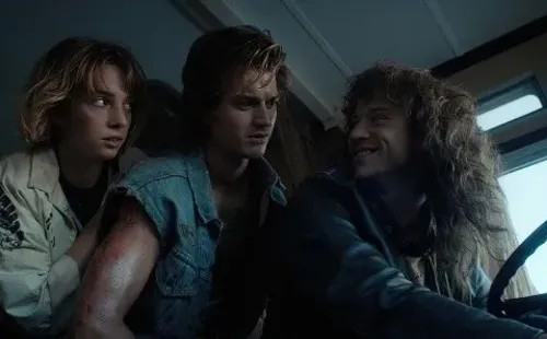 El diálogo de Steve Harrington y Eddie Munson en la casa rodante de Stranger Things (Netflix).