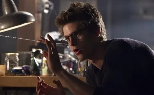 Andrew Garfield protagonizó The Amazing Spider-Man en 2012 (IMDb).