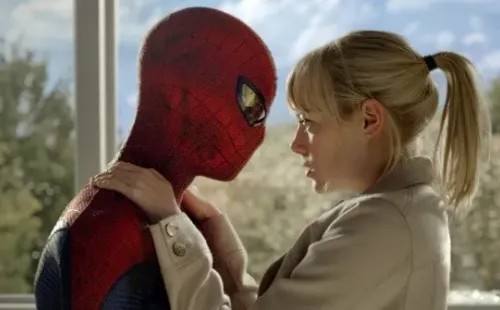 Andrew Garfield y Emma Stone en The Amazing Spider-Man. Foto: (IMDB)