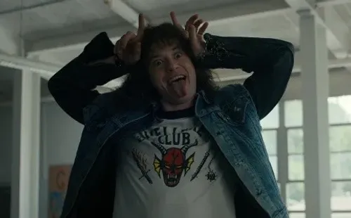 josephquinn-eddiemunson-strangerthings4