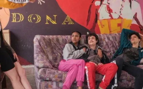 Eva Almeida con Toto Ferro en Fanático. Foto: (Netflix)