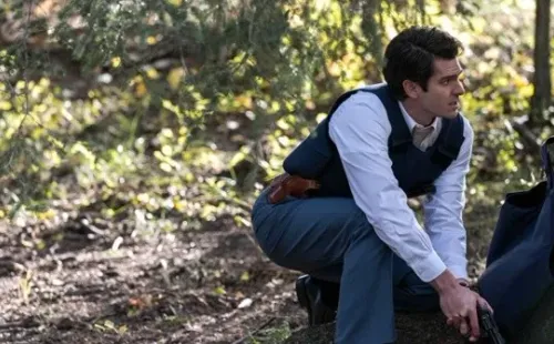 Andrew Garfield como Jeb Pyre. Foto: (IMDB)