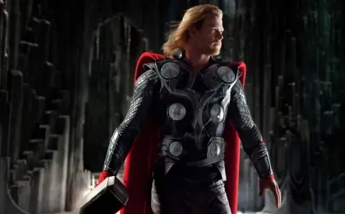 thor chris hemsworth