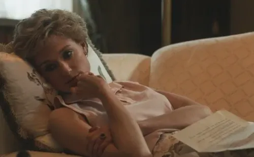 Elizabeth Debicki es la nueva Lady Di. Foto: (Netflix)