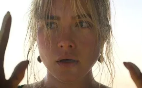 Florence Pugh protagoniza Don't Worry Darling (Warner Bros).