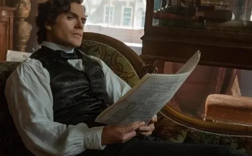 Henry Cavill en Enola Holmes. Foto: (Netflix)