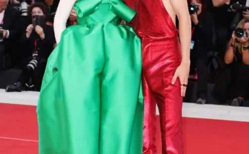 Taylor Russell y Timothée Chalamet en el Festival de Cine de Venecia (Getty).