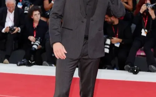 Jaime Lorente en el Festival de Cine de Venecia (Getty).