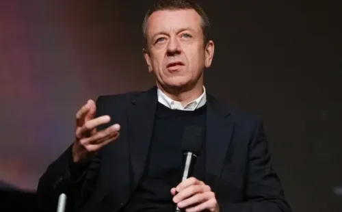 Peter Morgan confirmó la suspensión de The Crown. Foto: (Getty)