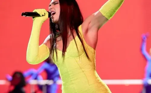 Dua Lipa en vivo con Future Nostalgia Tour (Getty).