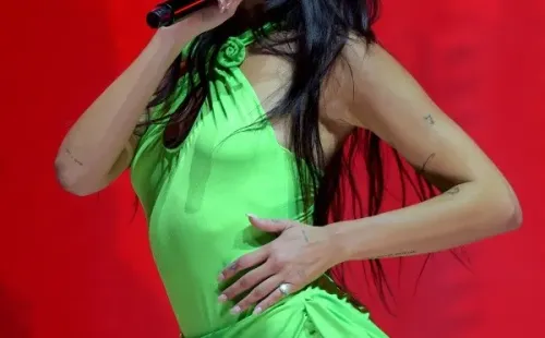 Dua Lipa en vivo con Future Nostalgia Tour (Getty).