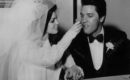 Elvis y Priscilla Presley (Getty).