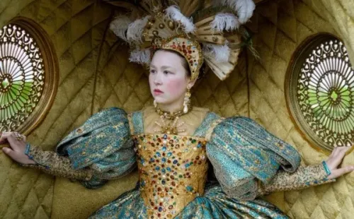 Liv Hill en The Serpent Queen. Foto: (Starz Play)