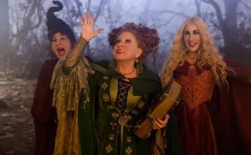 Hocus Pocus 2 llegó a Disney +. Foto: (Disney +)